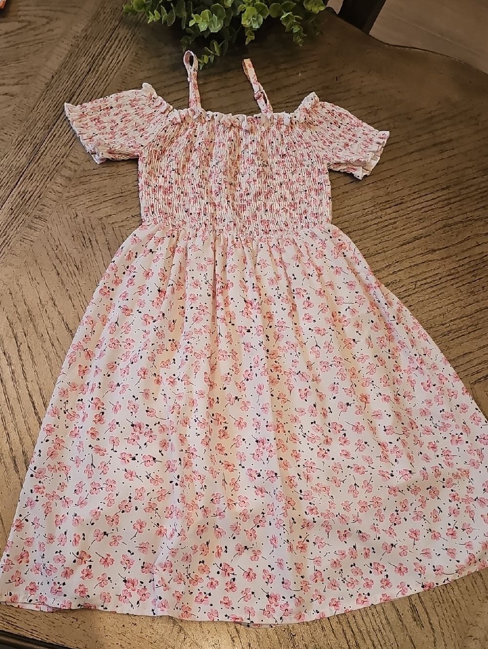 Girls Pink Floral Smocked Summer Dress Size 8/10